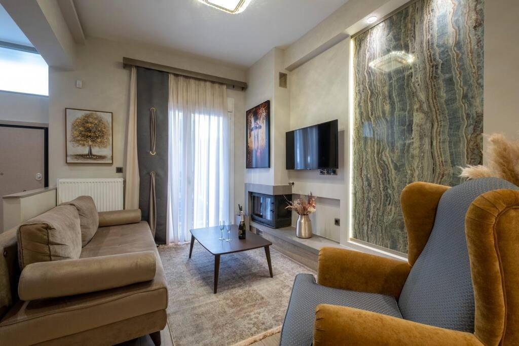 Maison De Luxx A10, Cozy Apartment With Garden In 拉里萨 外观 照片
